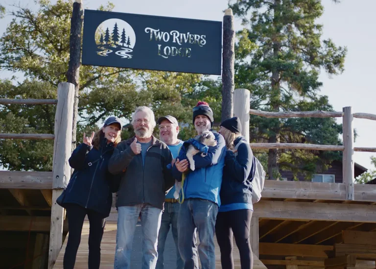 family-fishing-lodge-canada