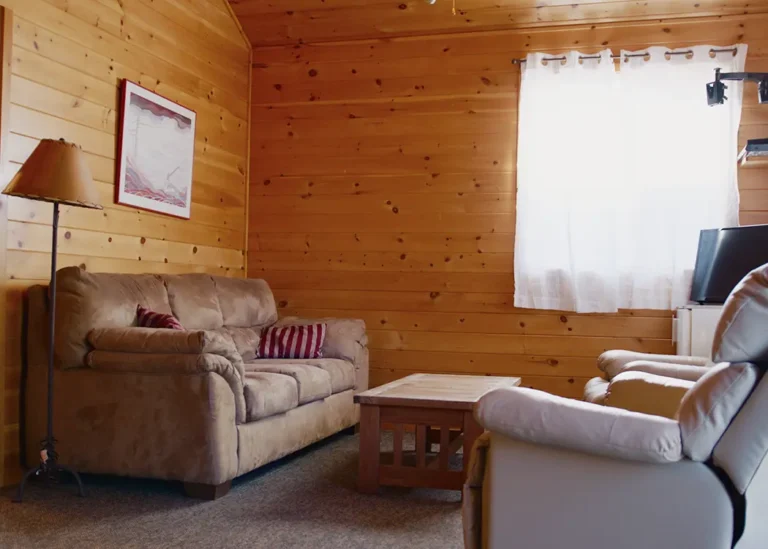 fishing-cabin-living-room